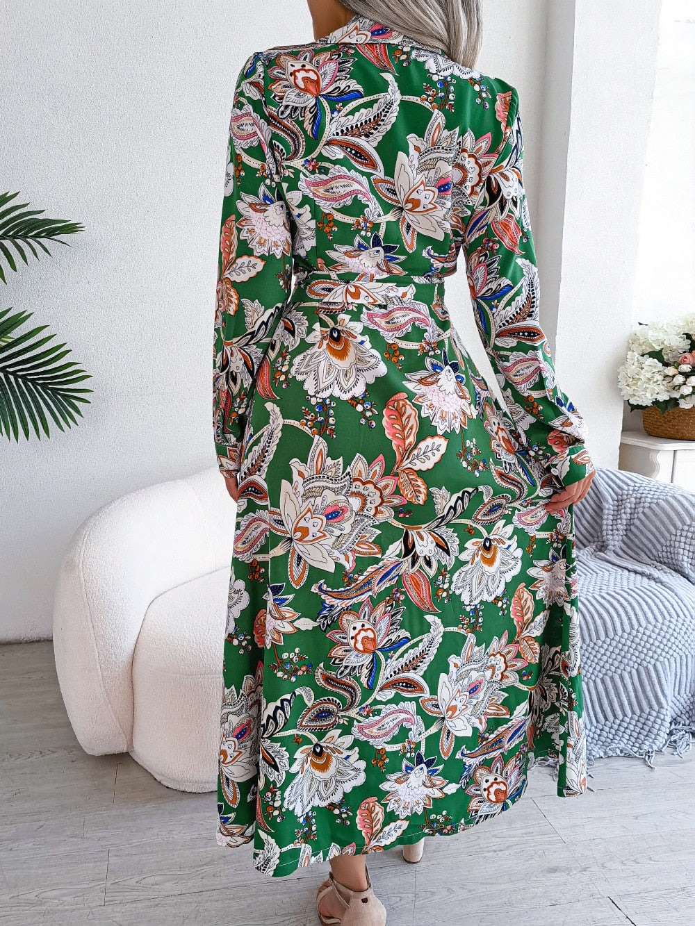 Sophisticated Dress with a Clean Classic Look