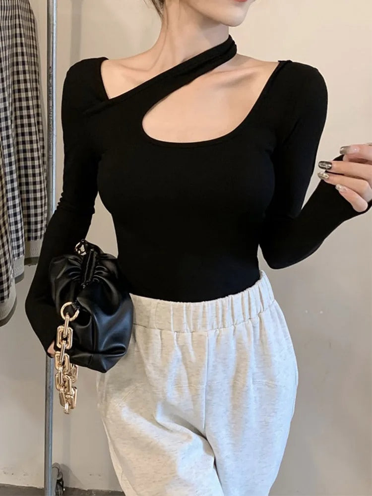 Beautifully Crafted T-Shirt in a Classic Style