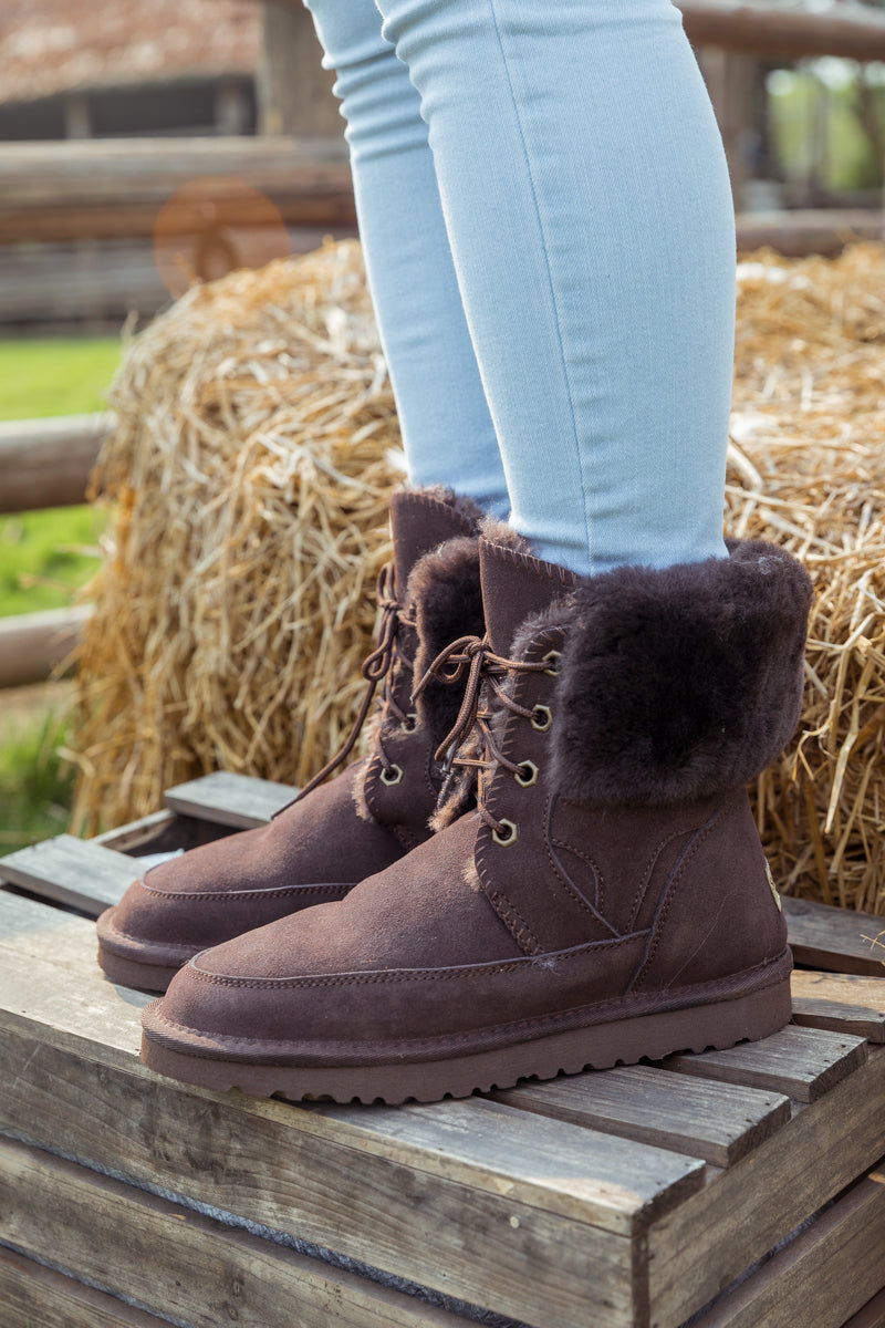 Gracefully Styled Boots for Any Occasion
