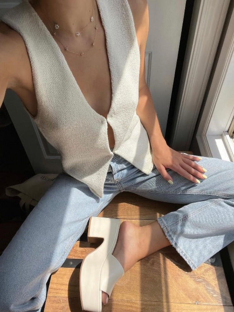 A Vintage Style Top with Delicate Timeless Details