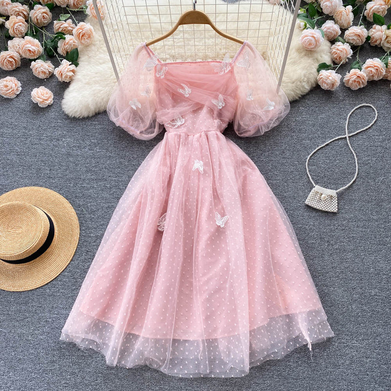 Classic Vintage Dress with a Flattering Fit