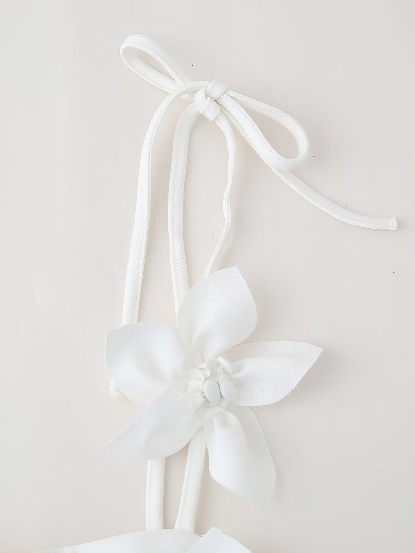 Effortlessly Elegant Top with a Timeless Design