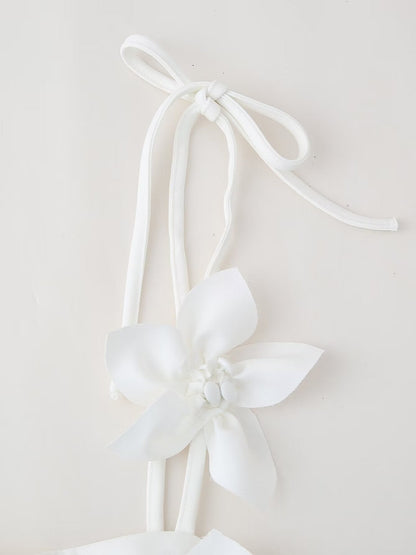 Effortlessly Elegant Top with a Timeless Design