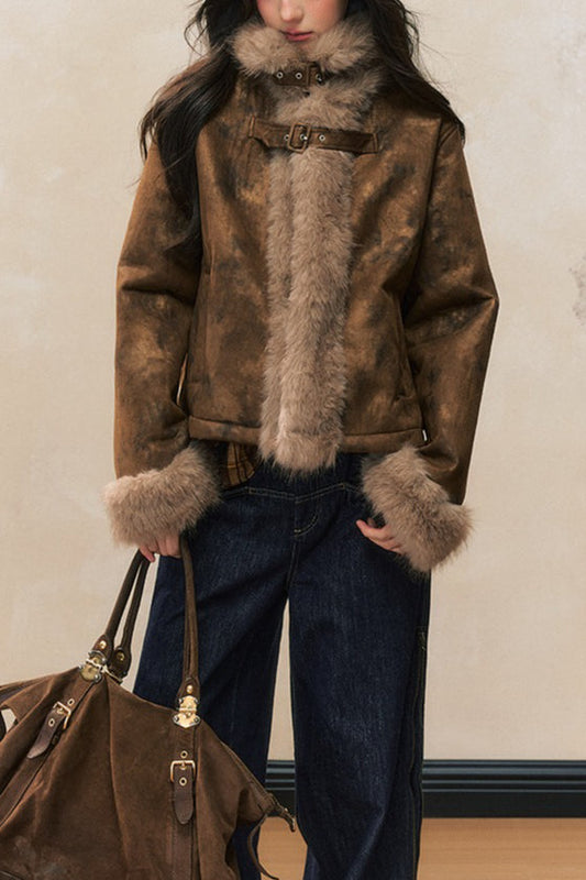Beautifully Finished Coat in a Timeless Design