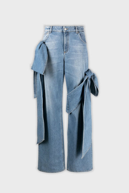Sophisticated Garment with a Clean Classic Look