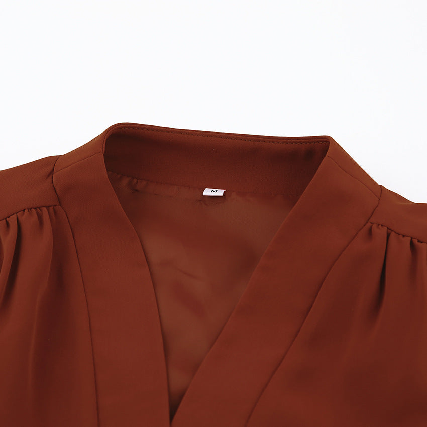 Sophisticated Blouse with a Clean Classic Look