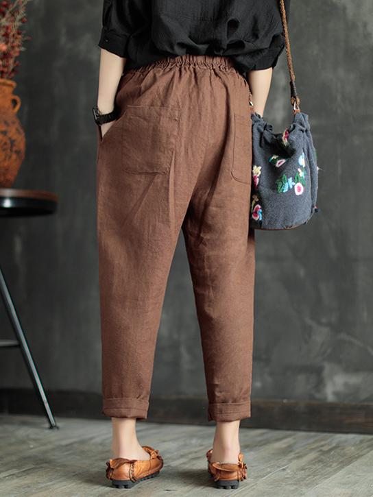 Effortlessly Elegant Pants with a Timeless Design