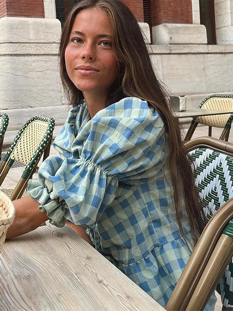 Polished Blouse with an Effortless Classic Look