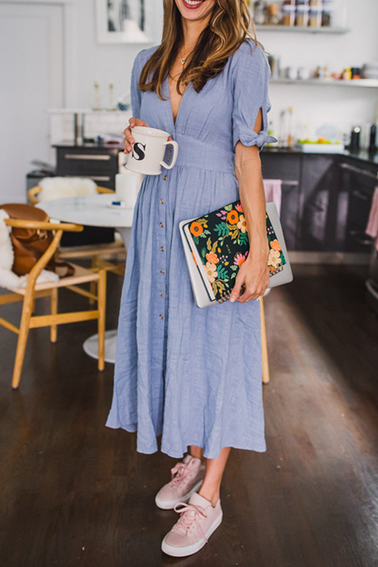 Classic Vintage Dress with a Flattering Fit
