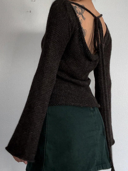 Classic Vintage Sweater with a Flattering Fit