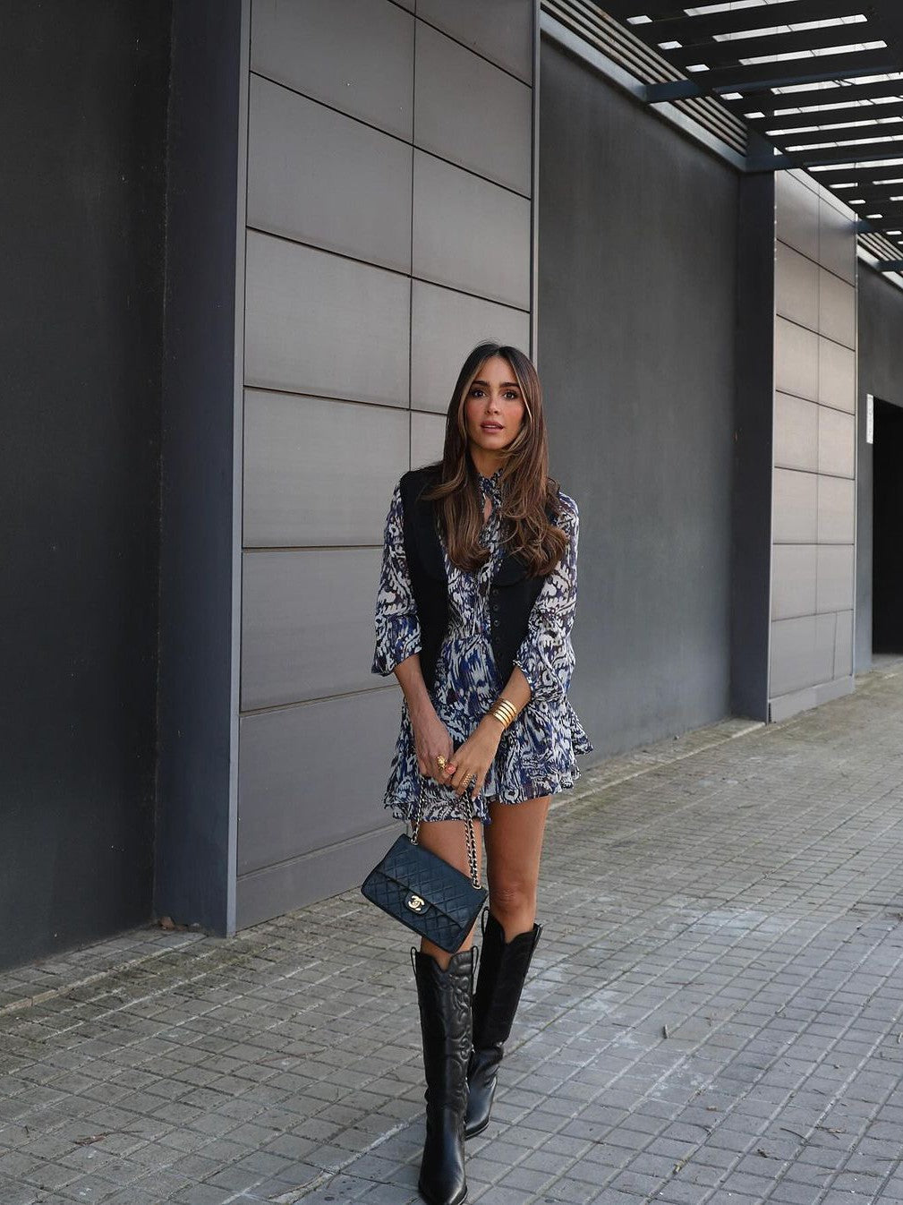 Sophisticated Blouse with a Clean Classic Look