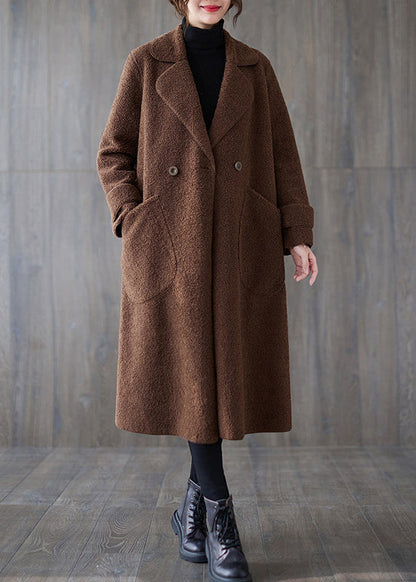 Beautifully Finished Coat in a Timeless Design