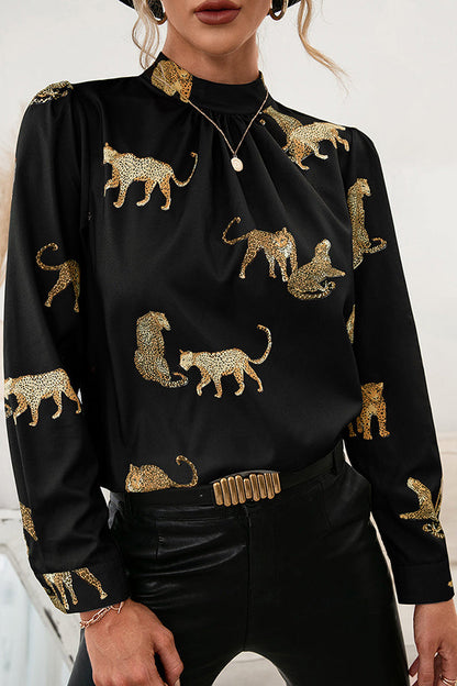 Beautifully Finished Pullover in a Timeless Design