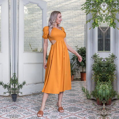 Well Tailored Dress with a Graceful Silhouette