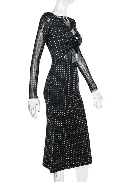 Beautifully Crafted Dress in a Classic Style