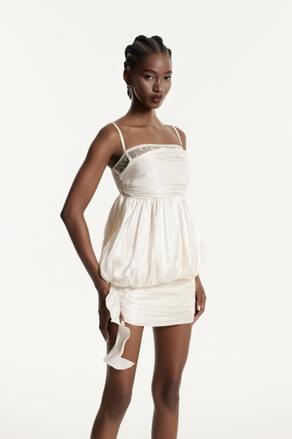 Sophisticated Garment with a Clean Classic Look