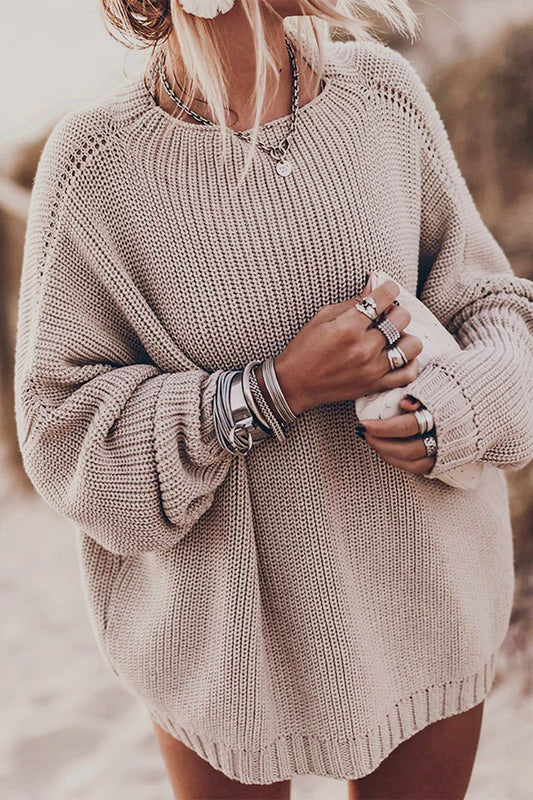 Well Tailored Sweater with a Graceful Silhouette
