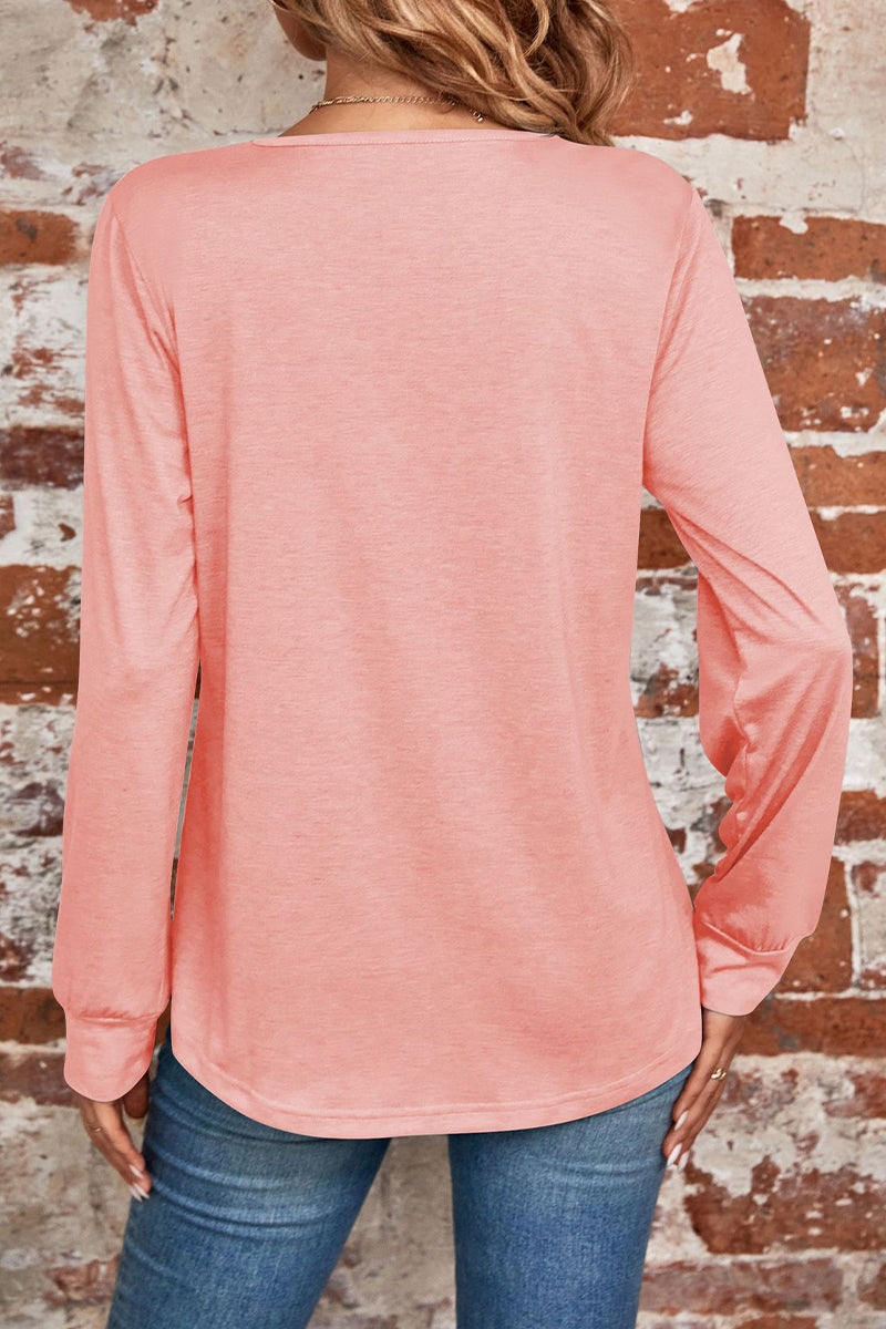 Effortlessly Elegant Top with a Timeless Design