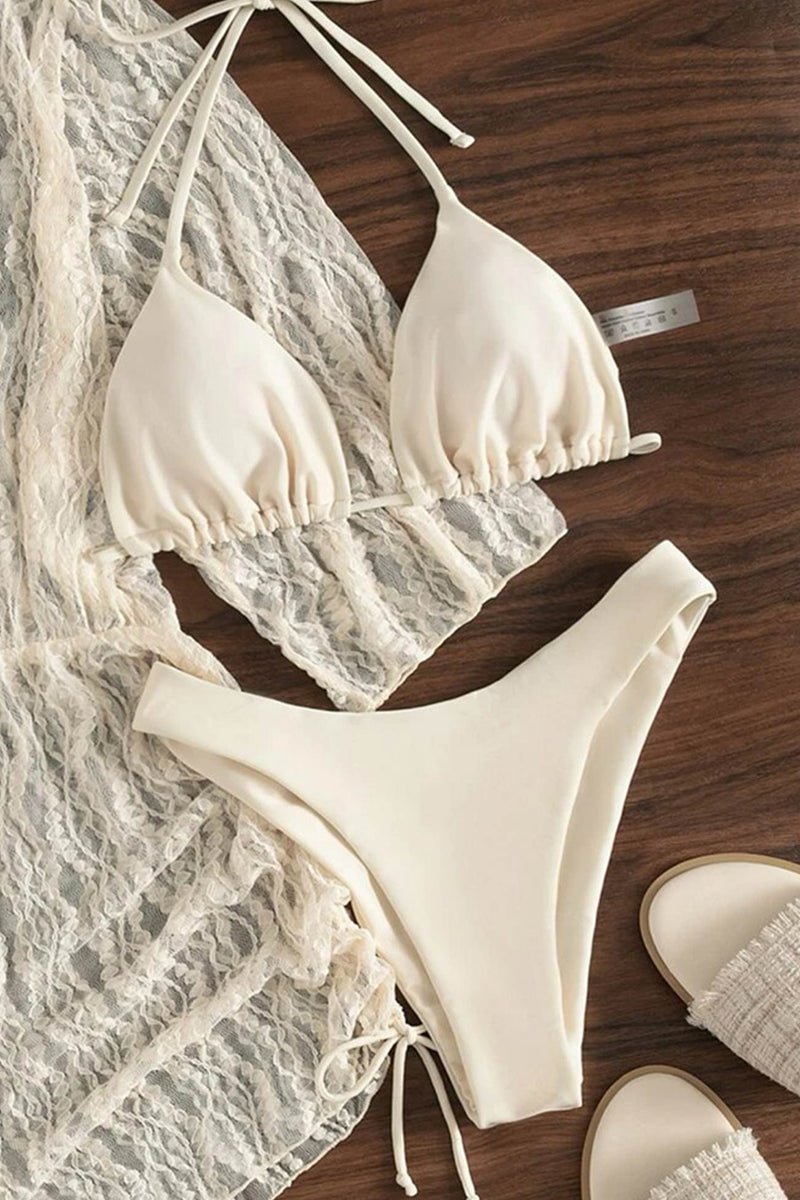 Well Tailored Bikini with a Graceful Silhouette