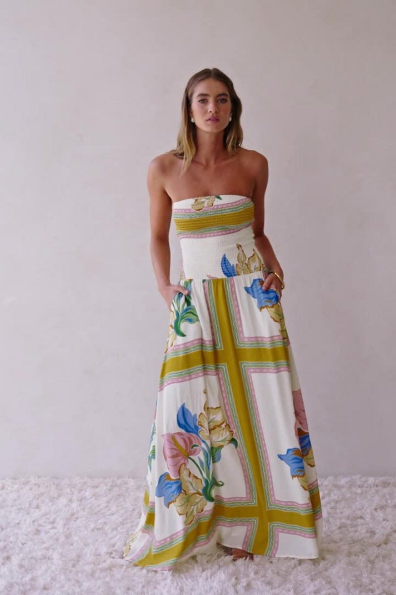 Polished Dress with an Effortless Classic Look