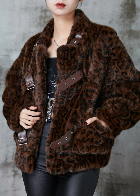 Classic Vintage & Enduringly Stylish Coat