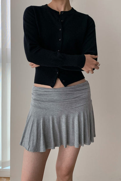 Effortlessly Elegant Cardigan with a Timeless Design