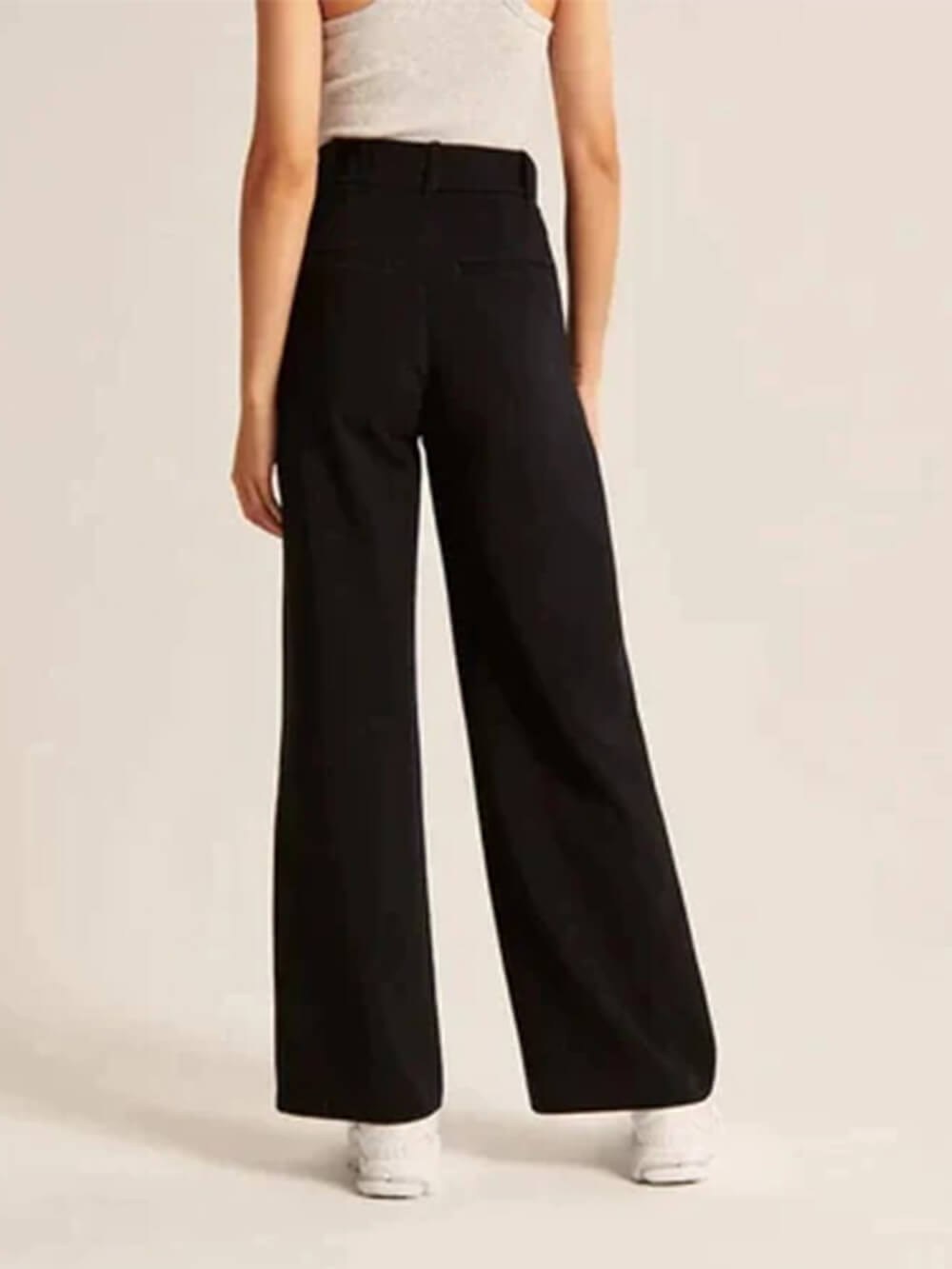 Classic Vintage Pants with a Flattering Fit