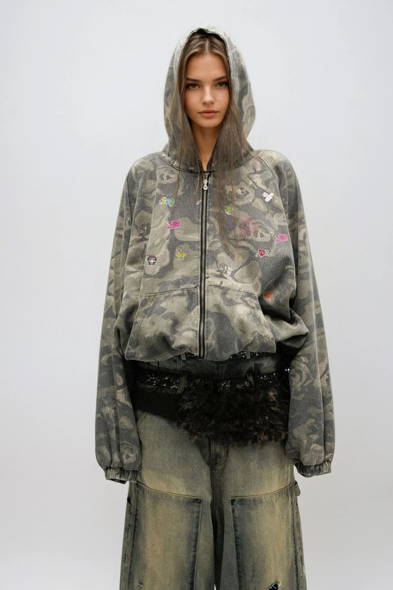 Gracefully Styled Jacket for Any Occasion