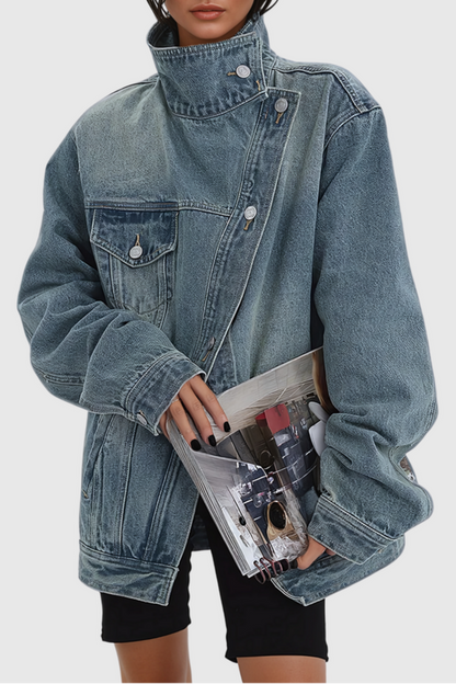 Well Tailored Jacket with a Graceful Silhouette