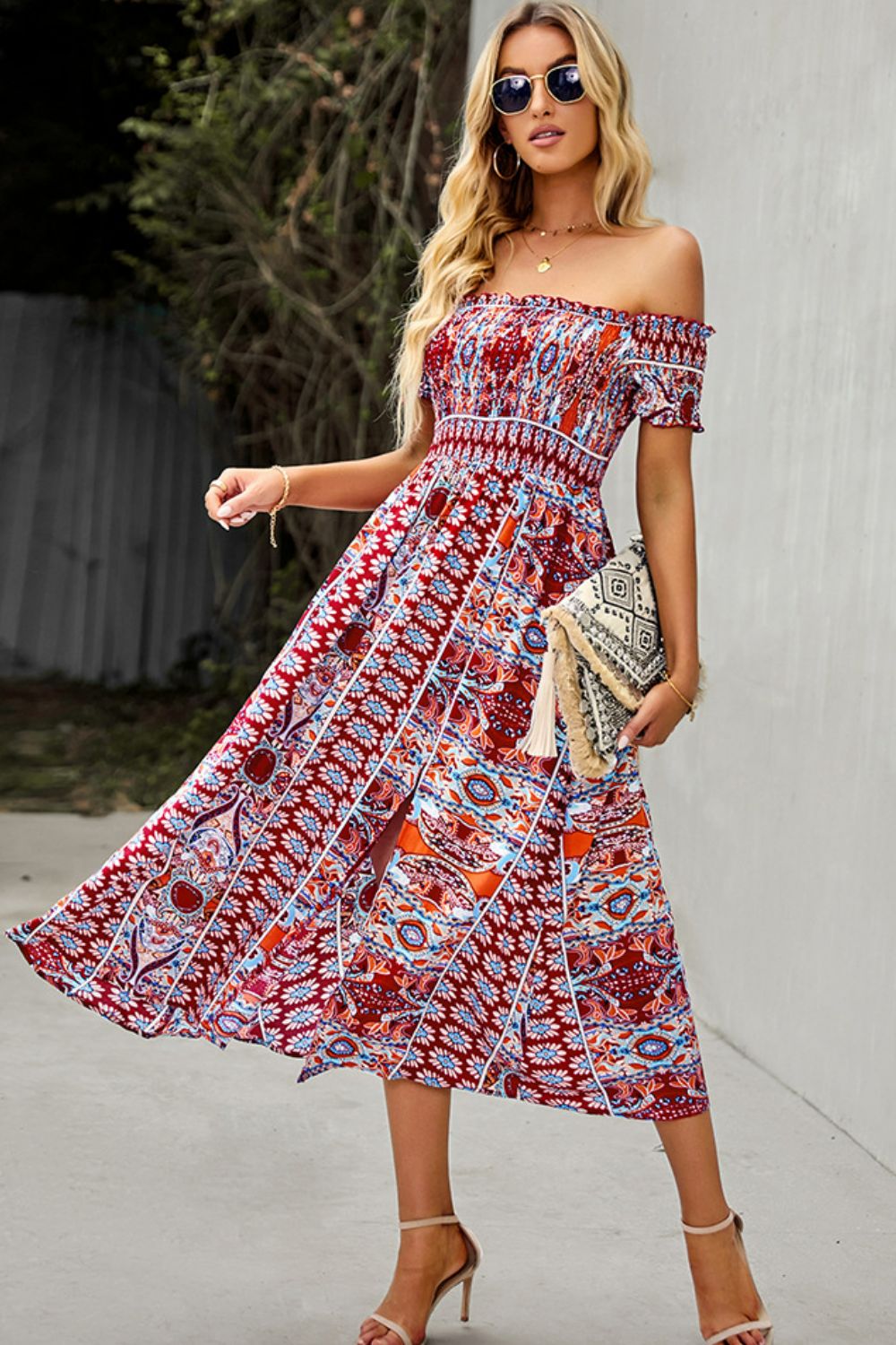 Classic Vintage Dress with a Flattering Fit