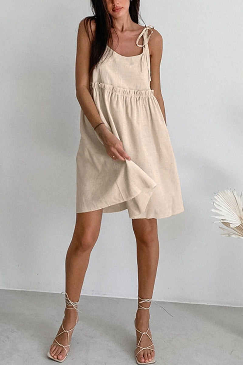 Effortlessly Elegant Dress with a Timeless Design