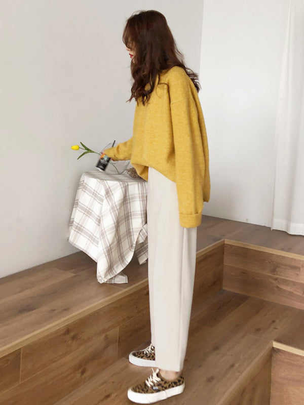 Well Tailored Sweater with a Graceful Silhouette
