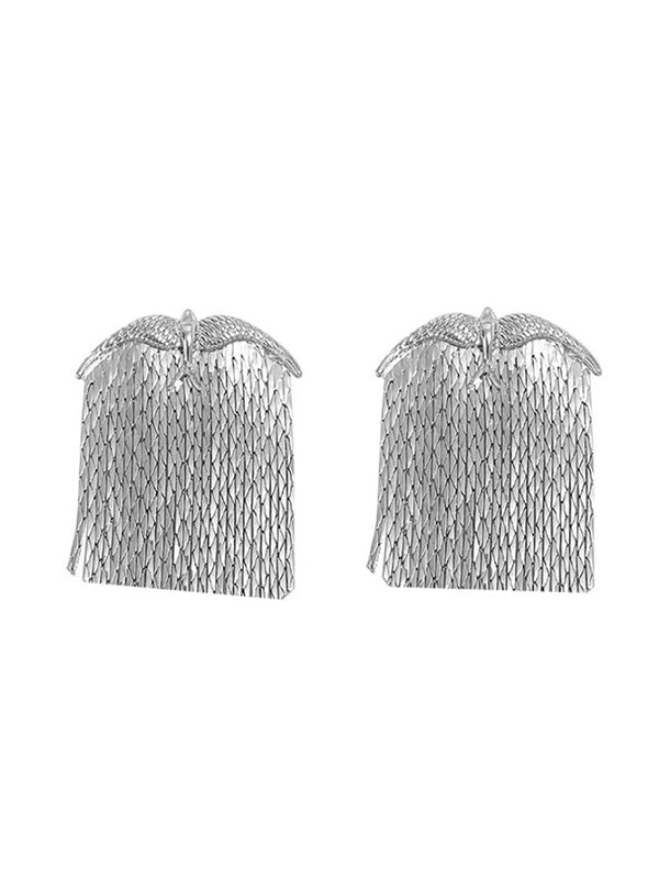 Sophisticated Garment with a Clean Classic Look