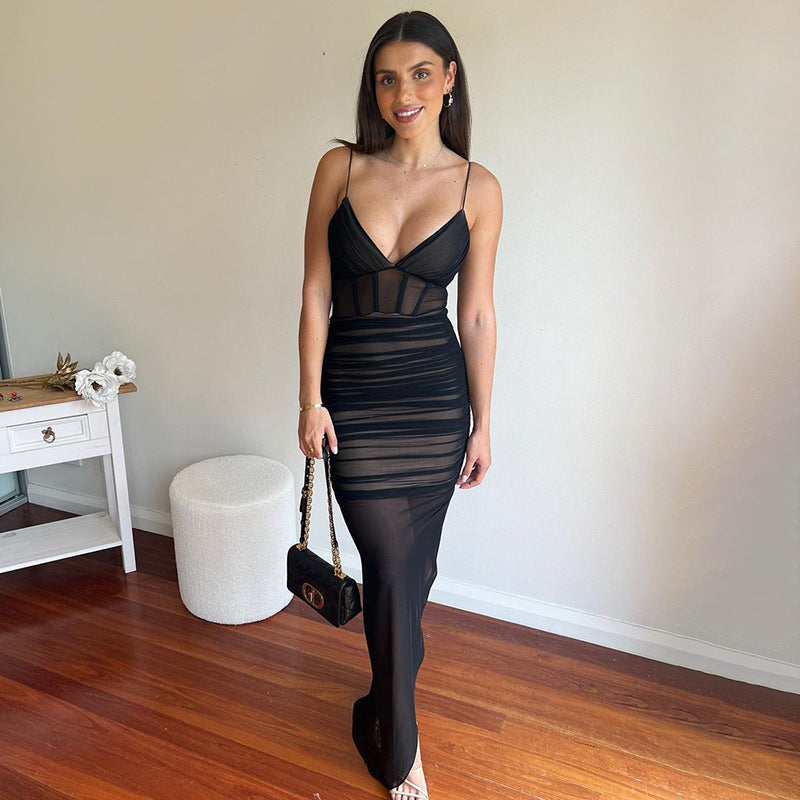Effortlessly Elegant Dress with a Timeless Design