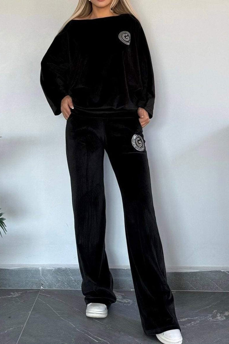 Sophisticated Garment with a Clean Classic Look