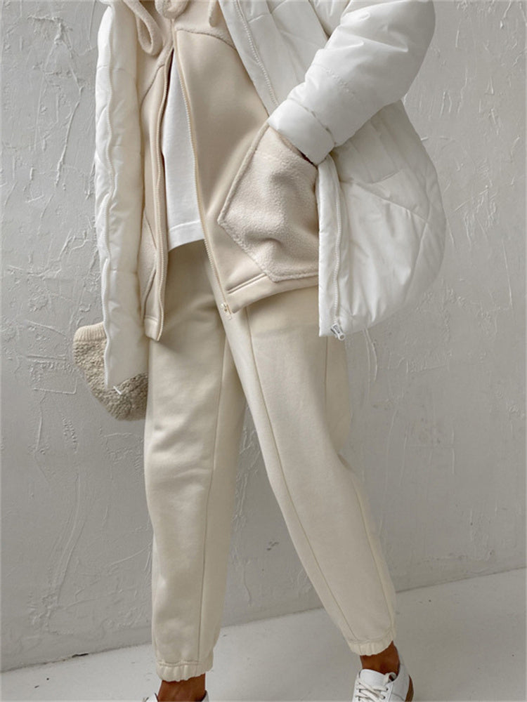 Effortlessly Elegant Cardigan with a Timeless Design