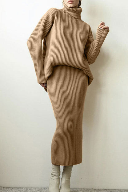 Effortlessly Elegant Sweater with a Timeless Design