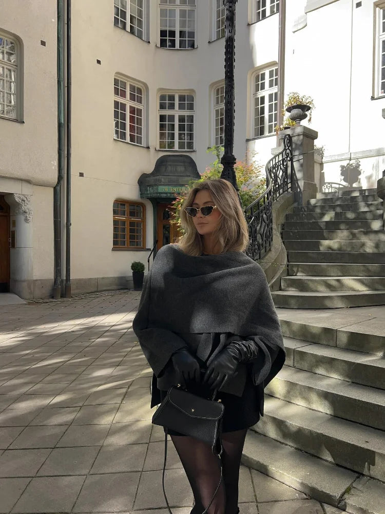 Gracefully Styled Coat for Any Occasion