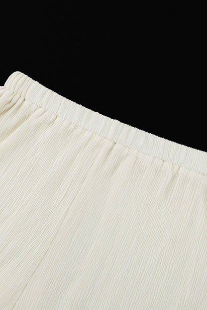 Well Tailored Pants with a Graceful Silhouette