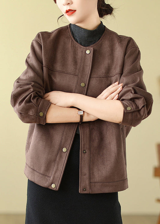 Well Tailored Coat with a Graceful Silhouette