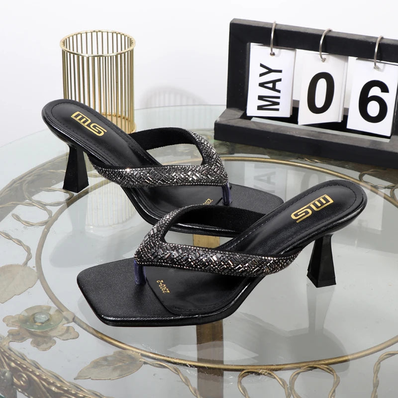 Polished Sandals with an Effortless Classic Look