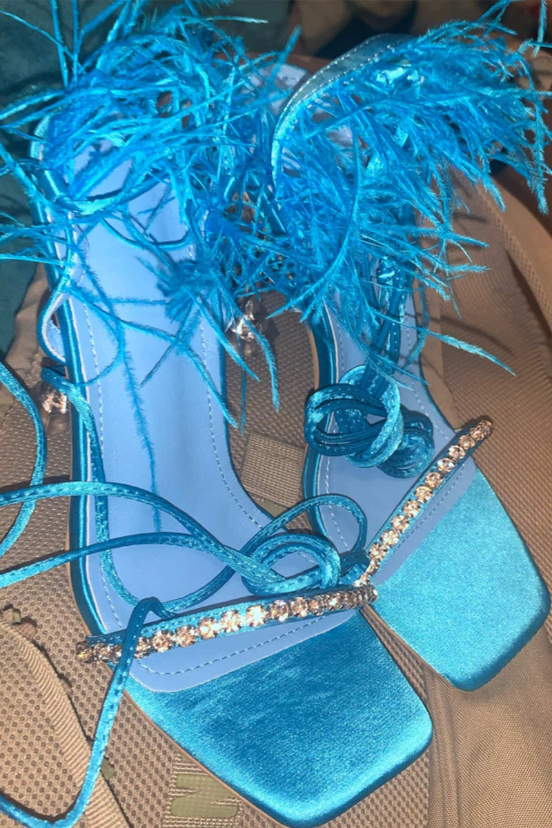 Classic Vintage Sandals with a Flattering Fit
