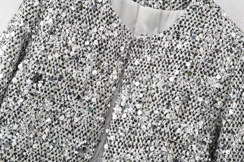 Well Tailored Garment with a Graceful Silhouette