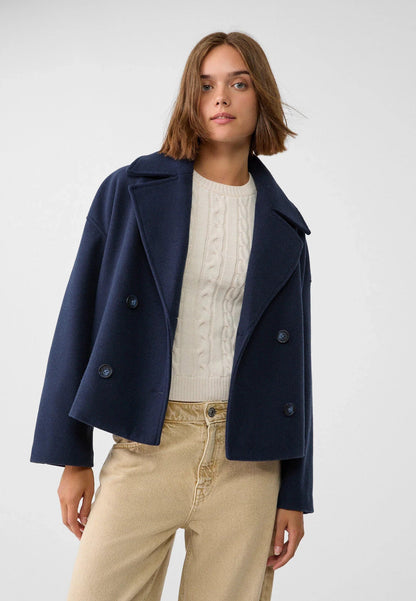 Classic Vintage Coat with a Flattering Fit