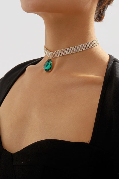 Effortlessly Elegant Garment with a Timeless Design