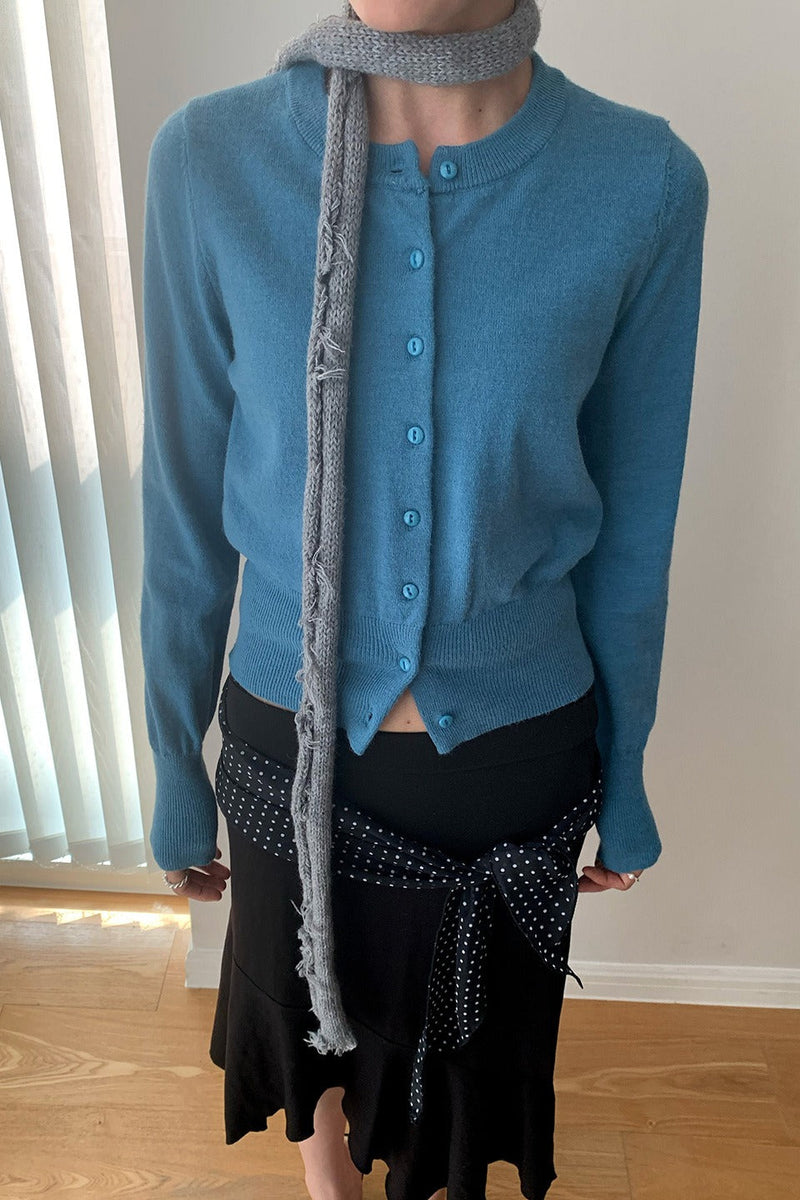 Effortlessly Elegant Cardigan with a Timeless Design