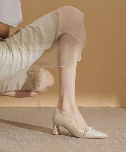 A Vintage Style Heels with Delicate Timeless Details