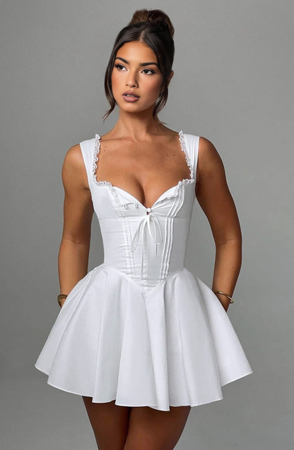 Classic Vintage & Enduringly Stylish Dress