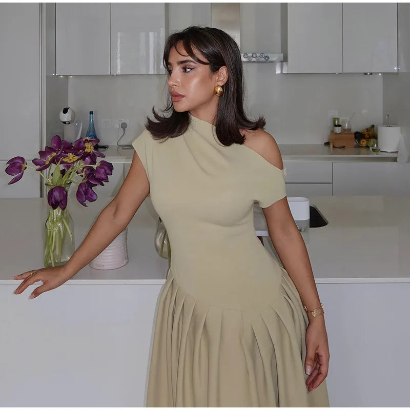 Polished Dress with an Effortless Classic Look