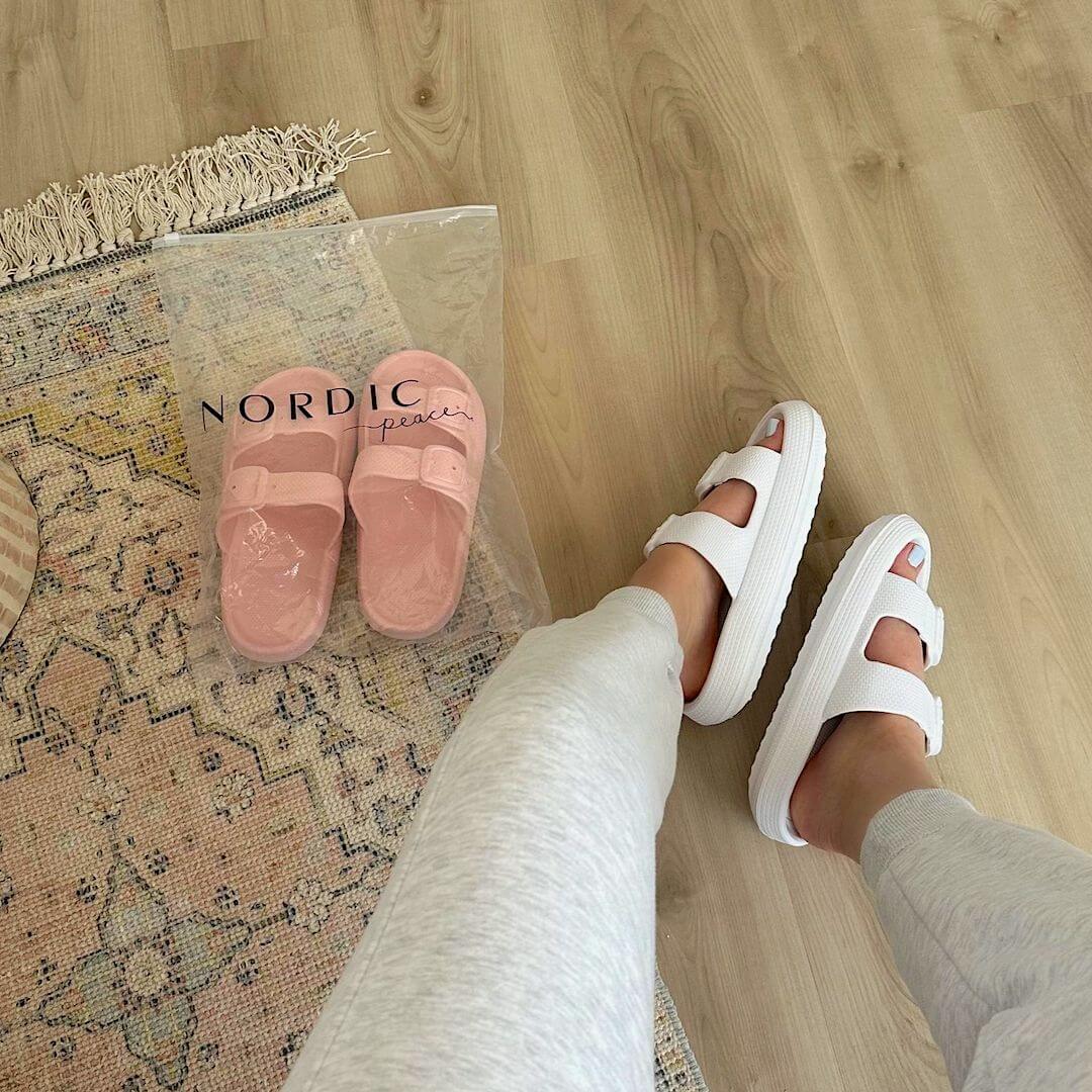 Classic Vintage Sandals with a Flattering Fit